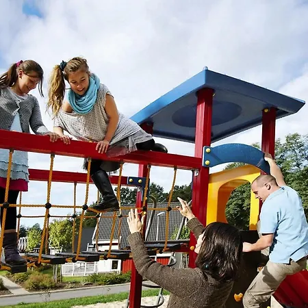 Castle Park - Dbs05074-dyd *